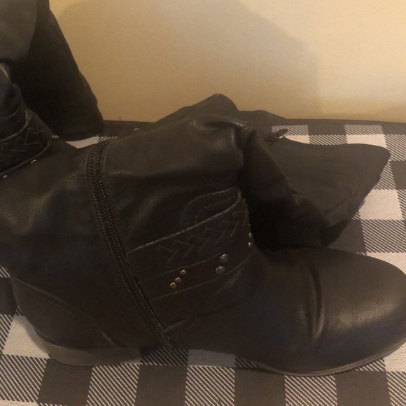 XOXO Wide Calf Boots Black 7.5M - Picture 3 of 9
